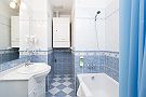 Picasso Apartments Prague - Apartment 5 pax Bathroom